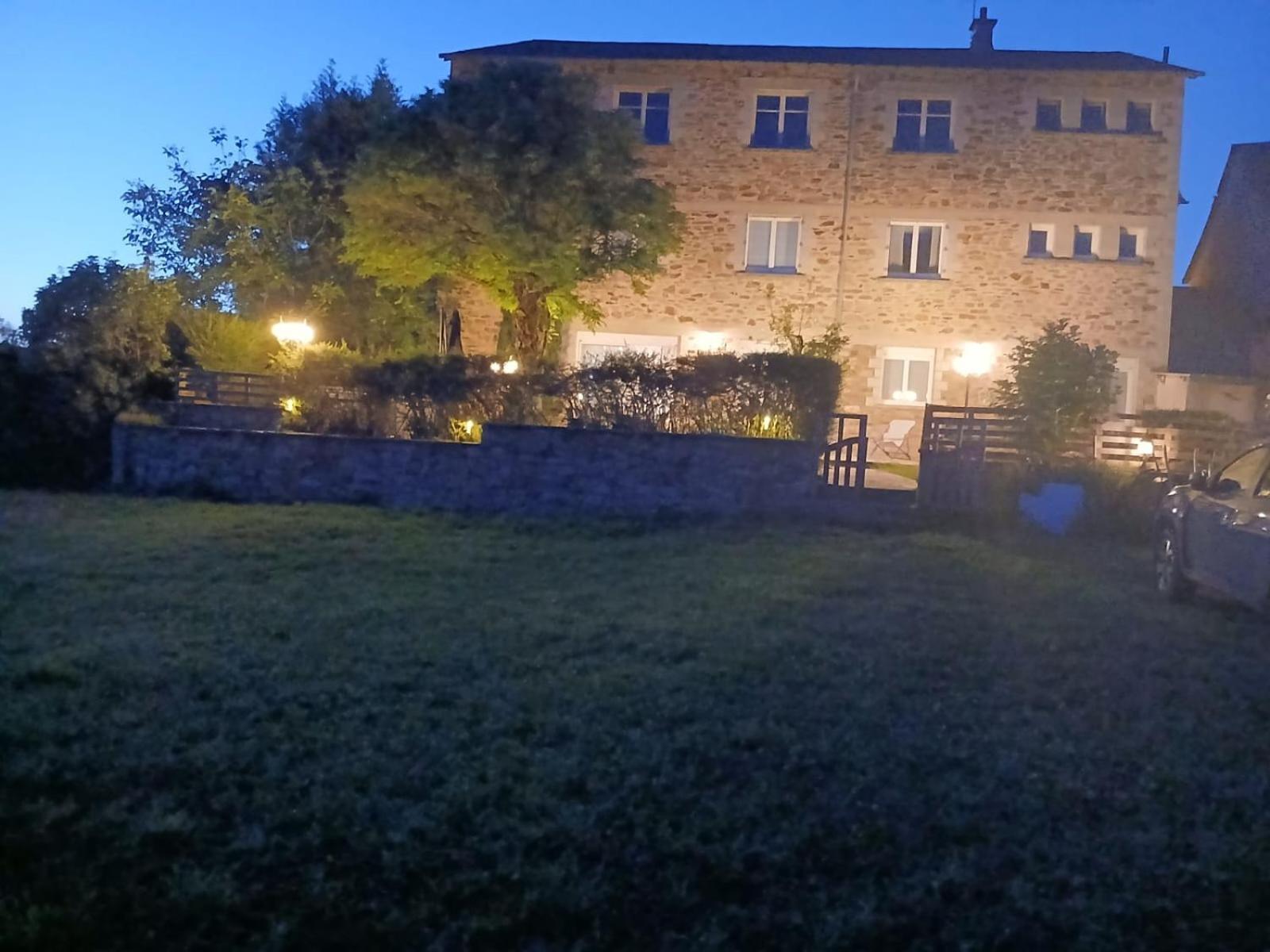 L'Aurigast Bed & Breakfast Auriac-Lagast Ngoại thất bức ảnh